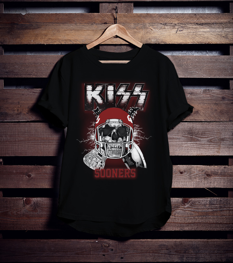 Kiss Sooners Football Skull Helmet T-Shirt
