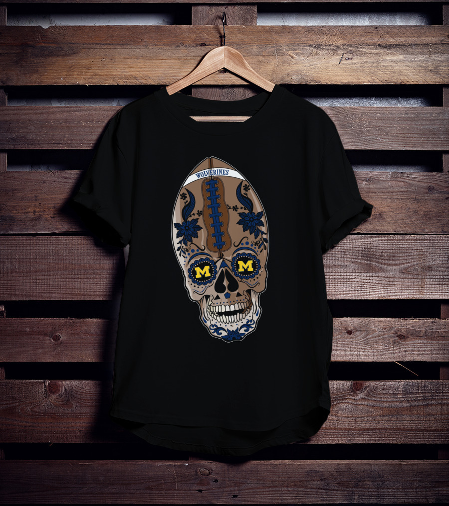Wolverines Skull Football Design M M T-Shirt
