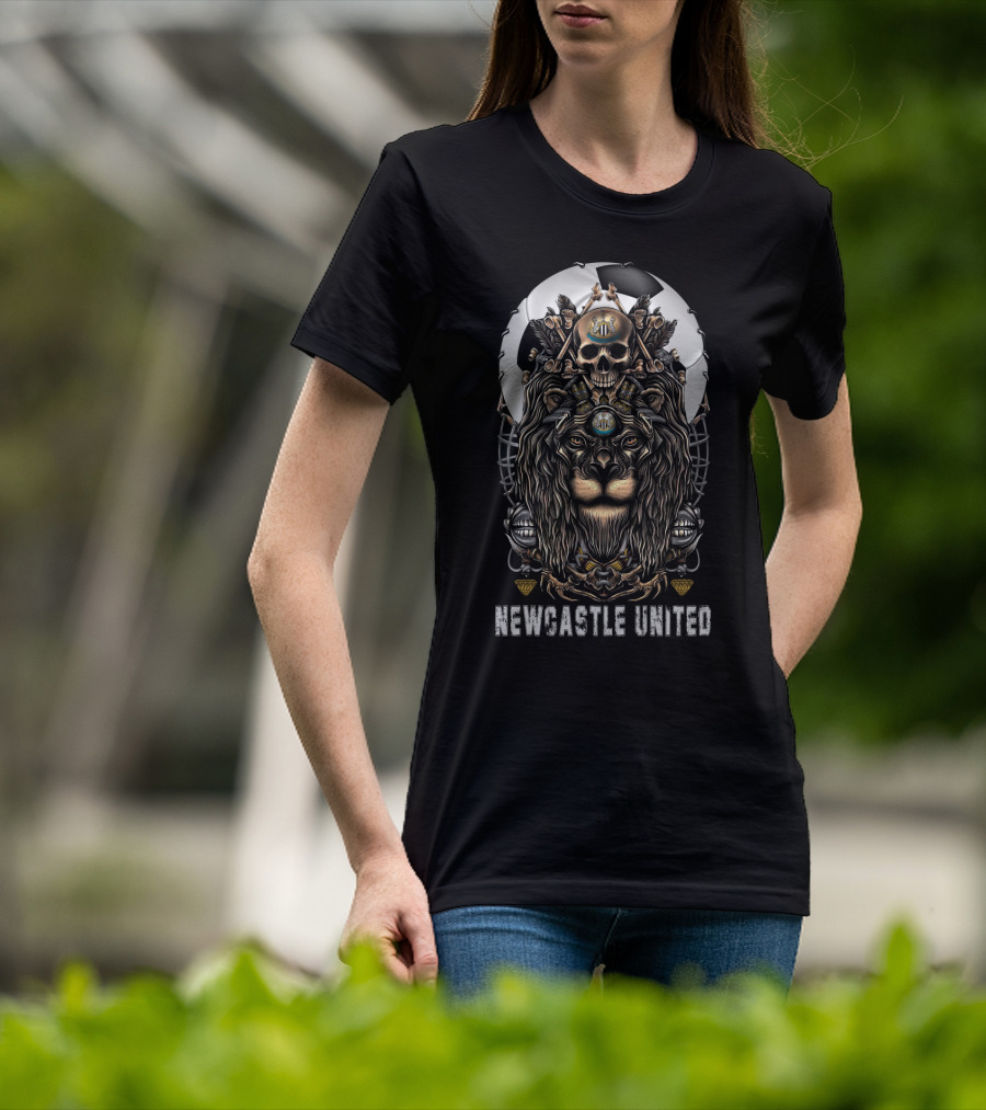 Newcastle United 114 Nha Nu Lion Skull Football T-Shirt