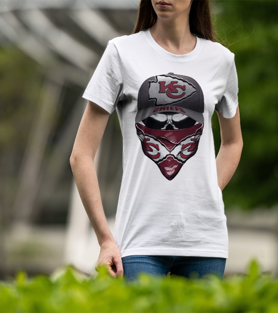 KANSAS CITY CHIEFS KC Logo Hat And Bandana Combo T-Shirt