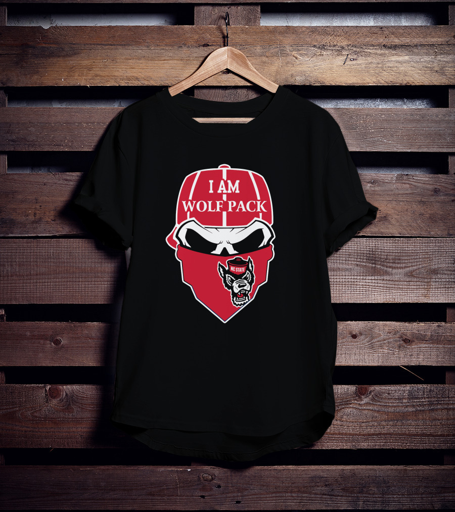 I Am Wolf Pack Nc State Skull Bandana T-Shirt