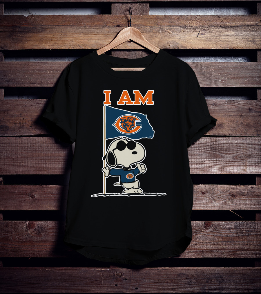 I Am Chicago Bears Snoopy T-Shirt