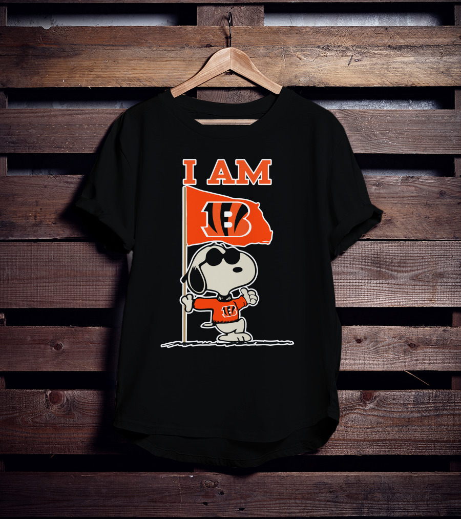 I Am Cincinnati Bengals Snoopy Flag T-Shirt