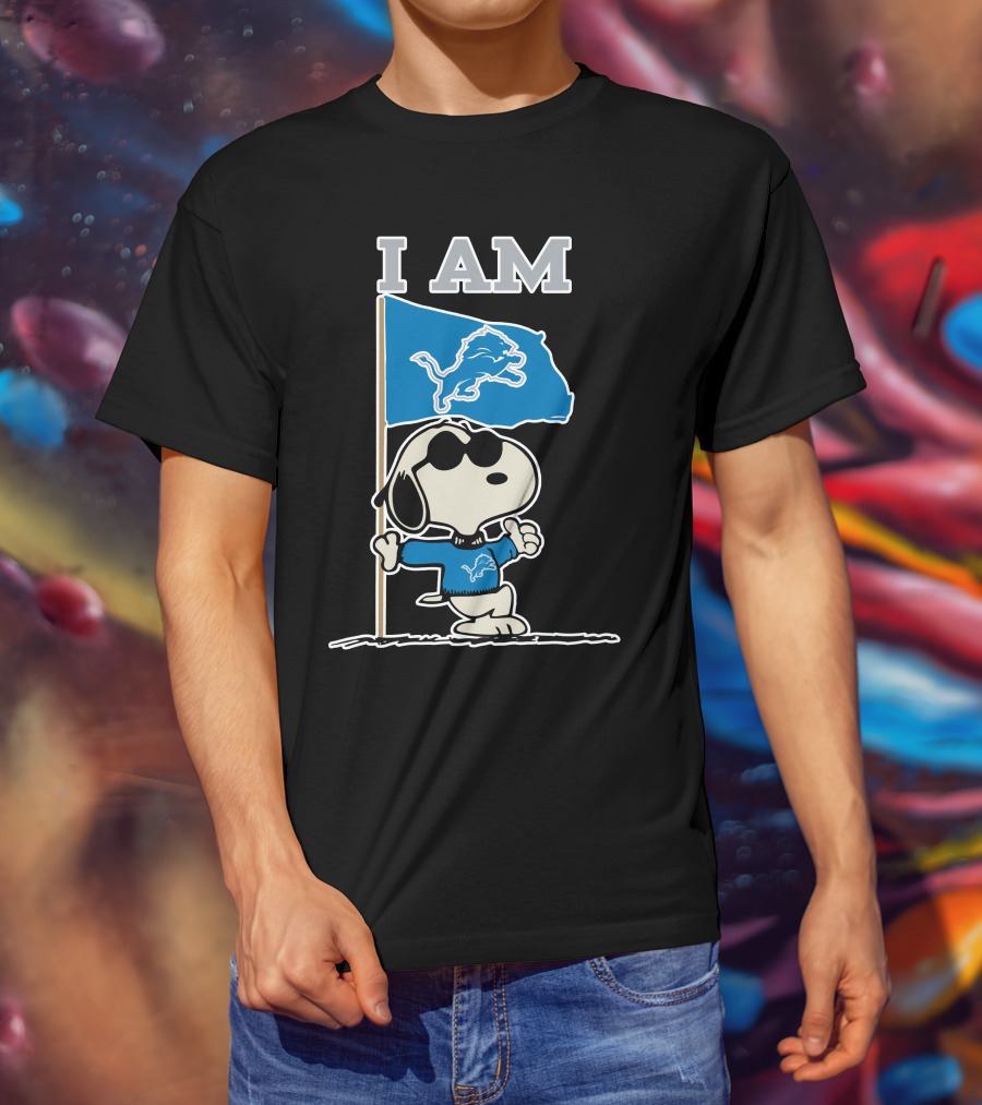 I Am Detroit Lions Snoopy Flag Football Fan T-Shirt