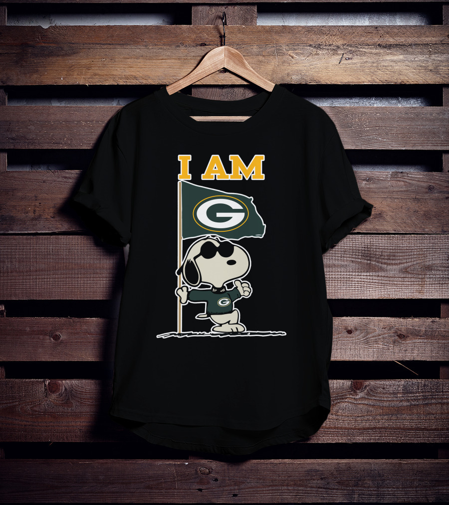Snoopy Green Bay Packers Flag I Am T-Shirt