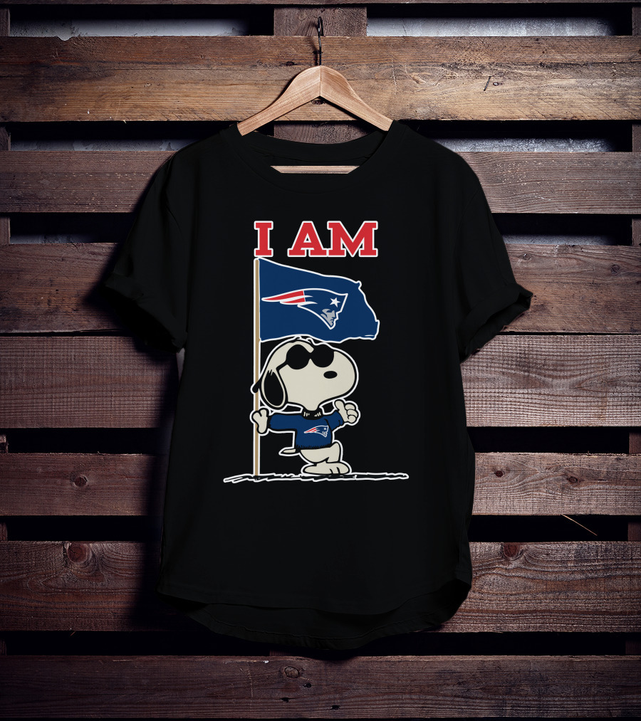 I Am New England Patriots Snoopy Flag T-Shirt