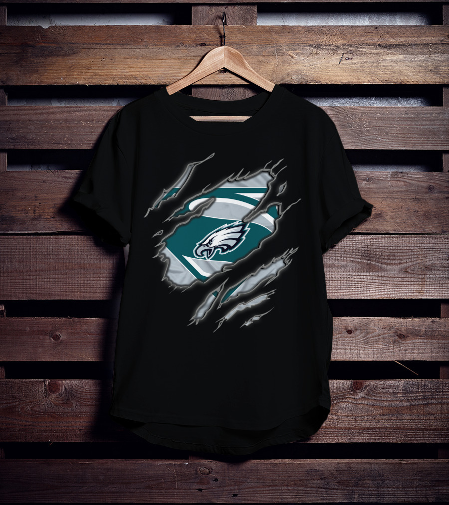 Philadelphia Eagles Logo Superman Style Rip Effect T-Shirt