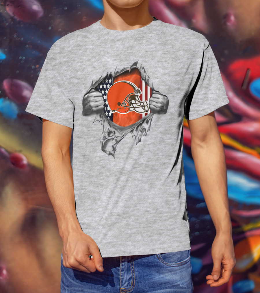 Cleveland Browns Helmet Ripped American Flag T-Shirt