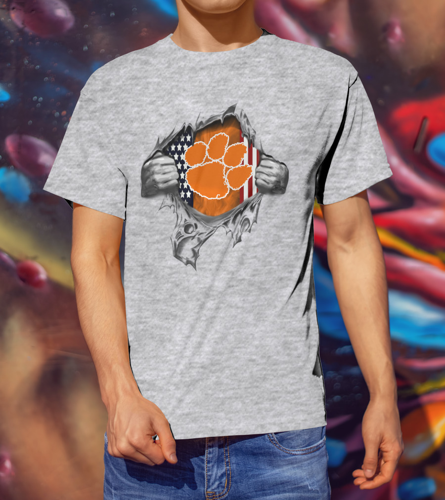 Clemson Tigers Paw Logo With American Flag T-Shirt
