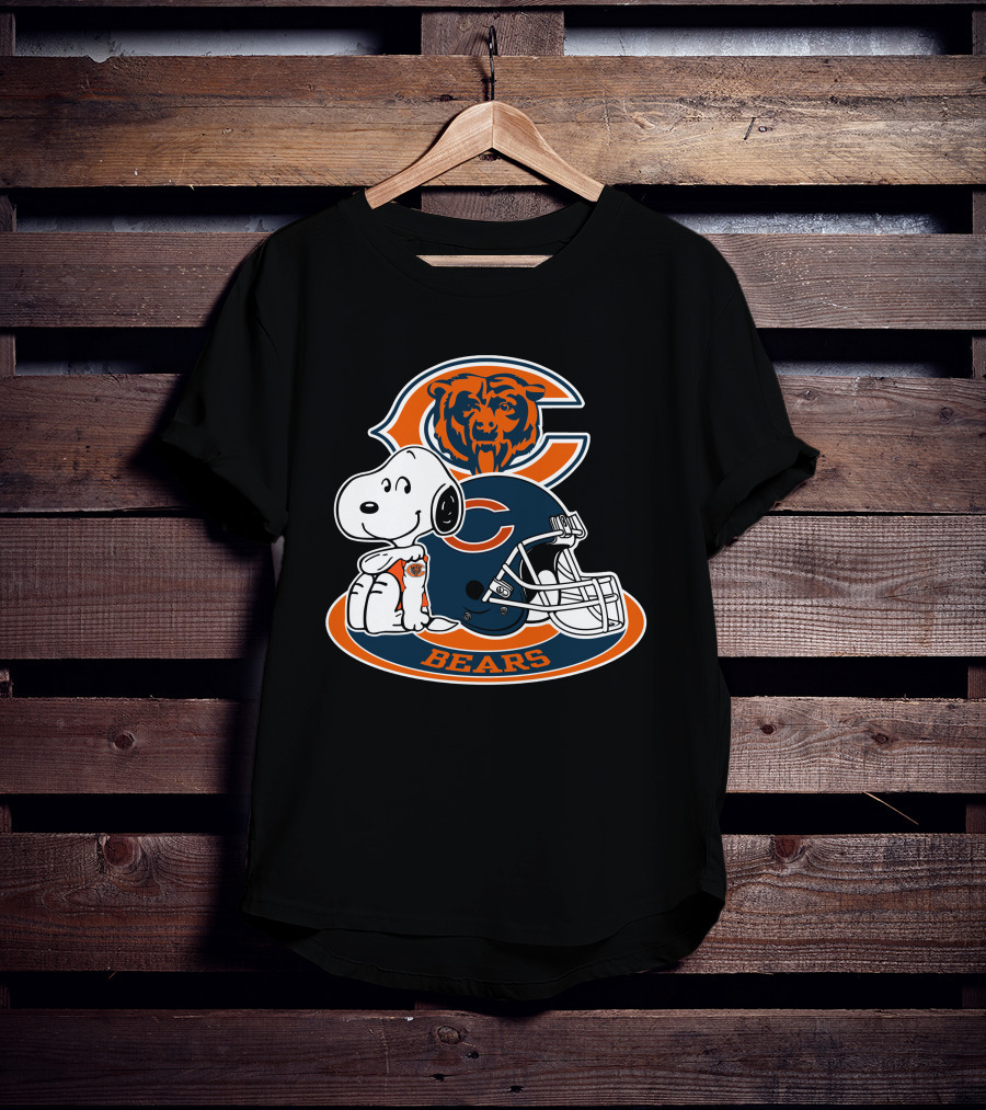 Chicago Bears Snoopy Bear Helmet T-Shirt