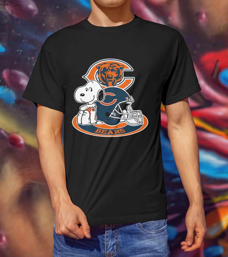 Chicago Bears Snoopy Bear Helmet T-Shirt