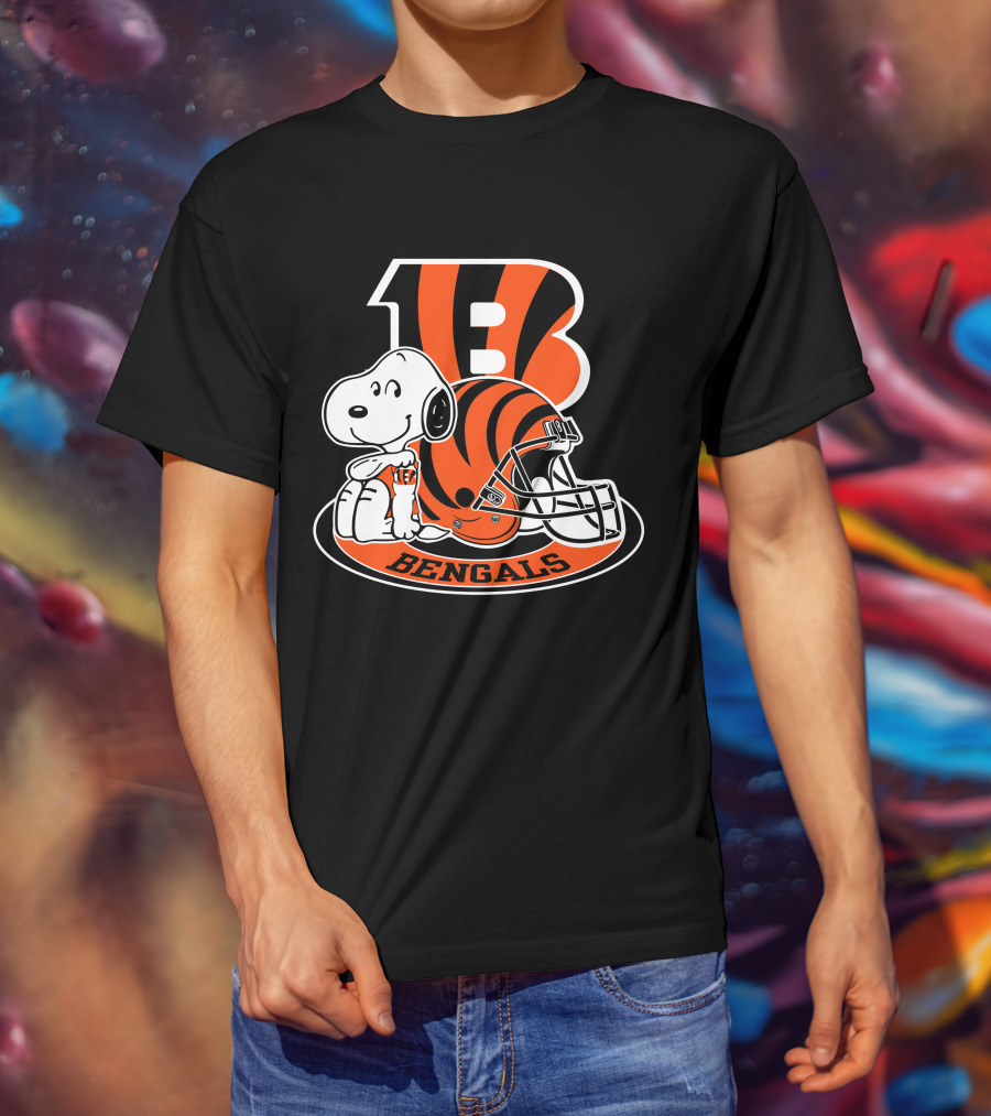 Cincinnati Bengals Snoopy Football Helmet Number One Fan T-Shirt