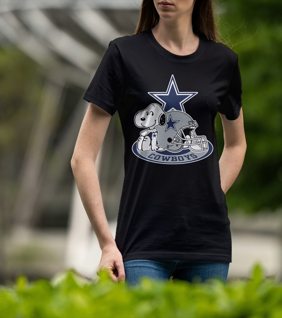 Dallas Cowboys Snoopy With Star Logo And Helmet T-Shirt