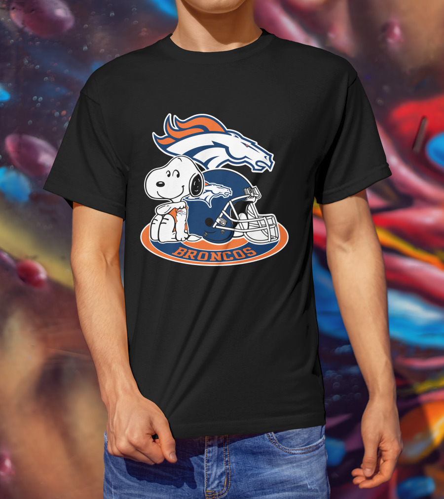 Denver Broncos Snoopy With Broncos Helmet T-Shirt