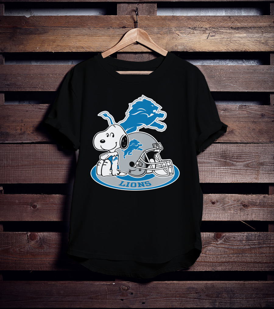 Detroit Lions Snoopy Helmet Nfl Team Logo Peanuts Featured T-Shirt