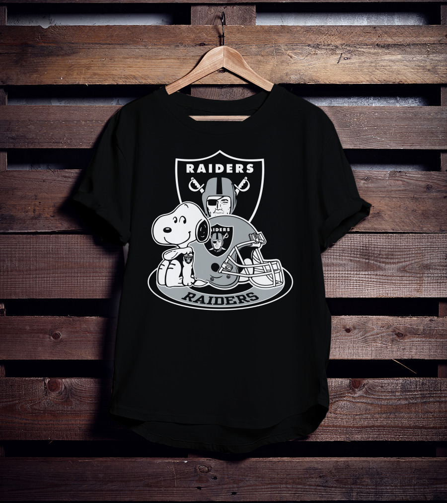Las Vegas Raiders Snoopy Helmet And Shield T-Shirt