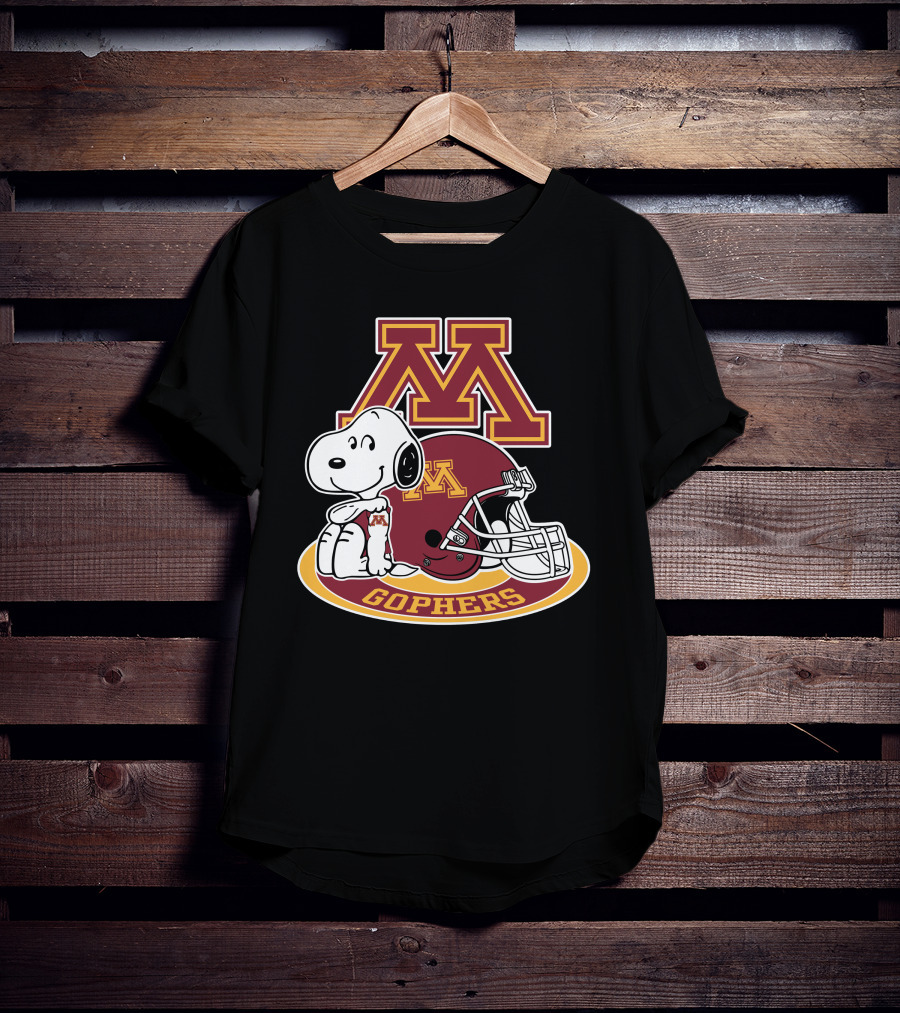 Minnesota Golden Gophers Snoopy Helmet T-Shirt