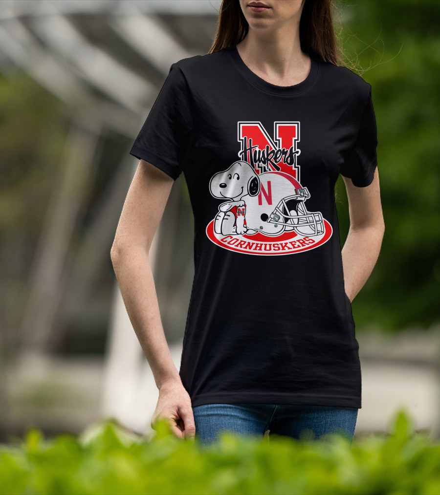 Huskers Nebraska Cornhuskers Snoopy With Helmet T-Shirt