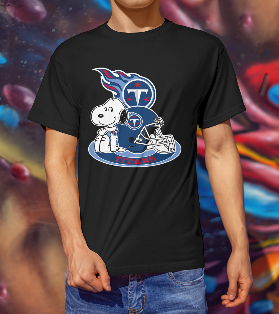 Tennessee Titans Snoopy Football Mascot T-Shirt
