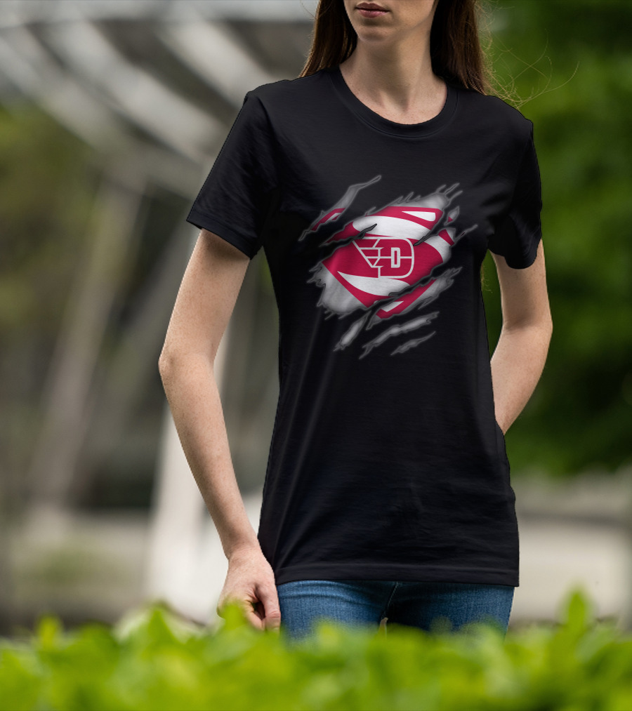 Dayton Flyers Superman Inspired Logo With Torn Fabric Effect T-Shirt