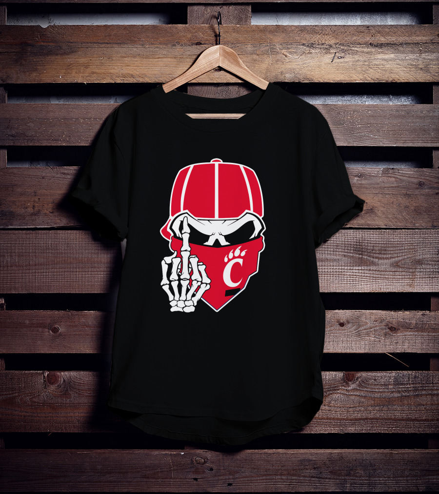 Cincinnati Bearcats Skull With Red Bandana And Skeleton Hand T-Shirt