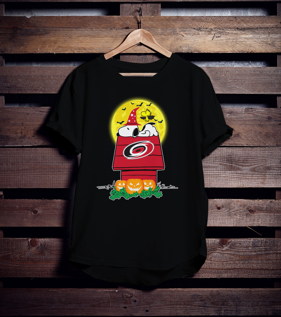 Carolina Hurricanes Snoopy Halloween Peanuts Woodstock Pumpkins Moon T-Shirt
