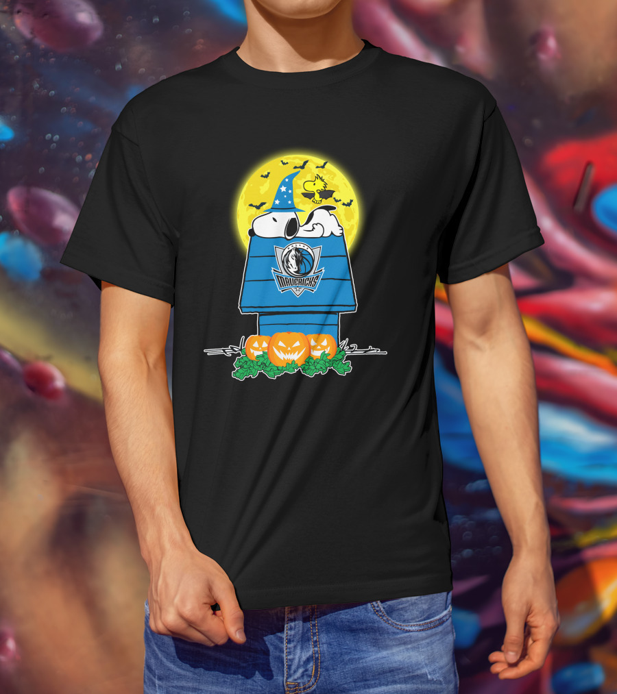Dallas Mavericks Snoopy Halloween Doghouse Moon Pumpkins T-Shirt