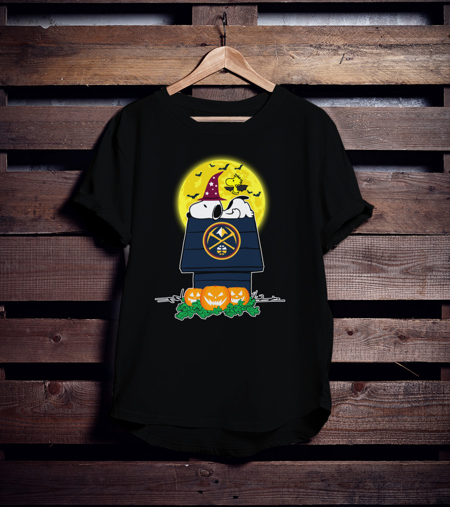 Denver Nuggets Snoopy Halloween Peanuts Doghouse Pumpkins Moon T-Shirt