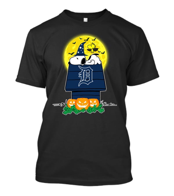 Detroit Tigers Snoopy Woodstock Halloween Pumpkins Moon T-Shirt