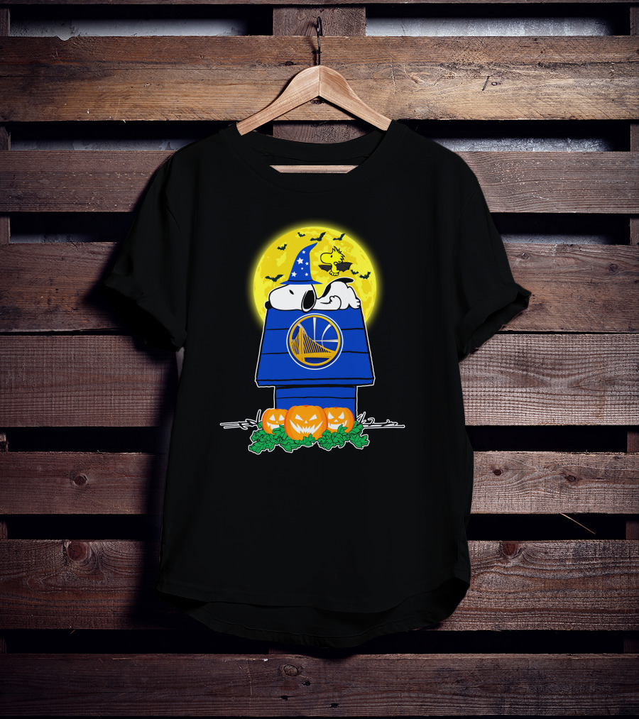 Golden State Warriors Snoopy Woodstock Halloween Pumpkins Moon T-Shirt