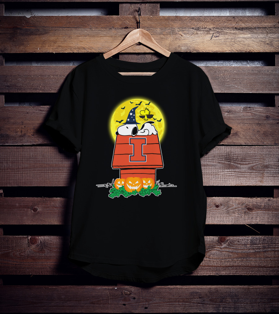 Illinois Fighting Illini Snoopy Woodstock Halloween Pumpkins Moon T-Shirt