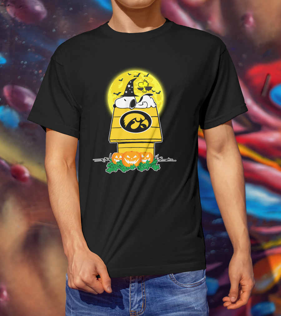Iowa Hawkeyes Snoopy Halloween With Pumpkins And Yellow Moon T-Shirt