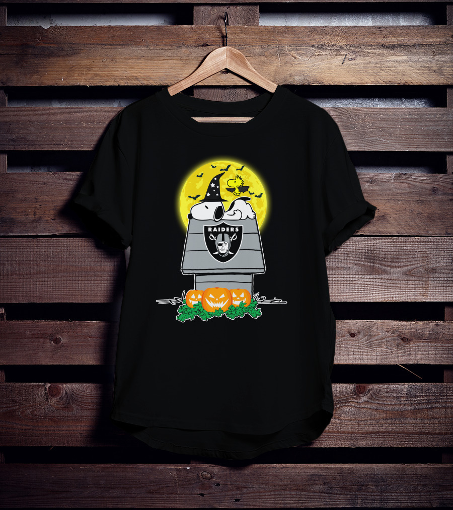 Las Vegas Raiders Snoopy Halloween Peanuts Pumpkin Patch Moon Scene T-Shirt