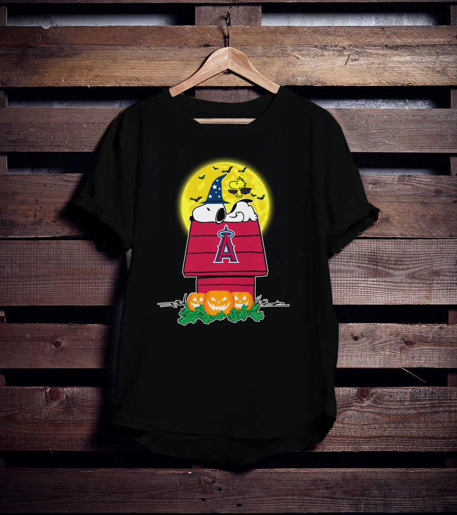 Los Angeles Angels Snoopy Halloween Moon Pumpkins Doghouse Woodstock T-Shirt