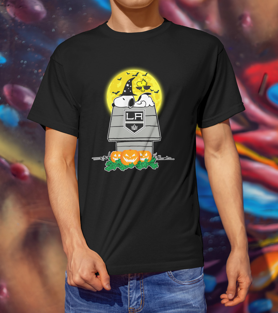 Los Angeles Kings Snoopy Halloween Doghouse Full Moon Pumpkins Woodstock T-Shirt