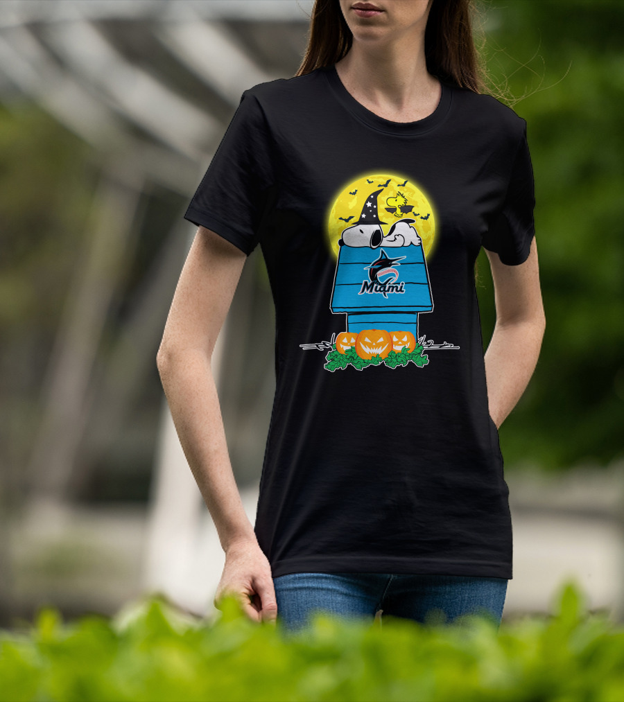 Snoopy Miami Marlins Halloween Moon Pumpkins T-Shirt