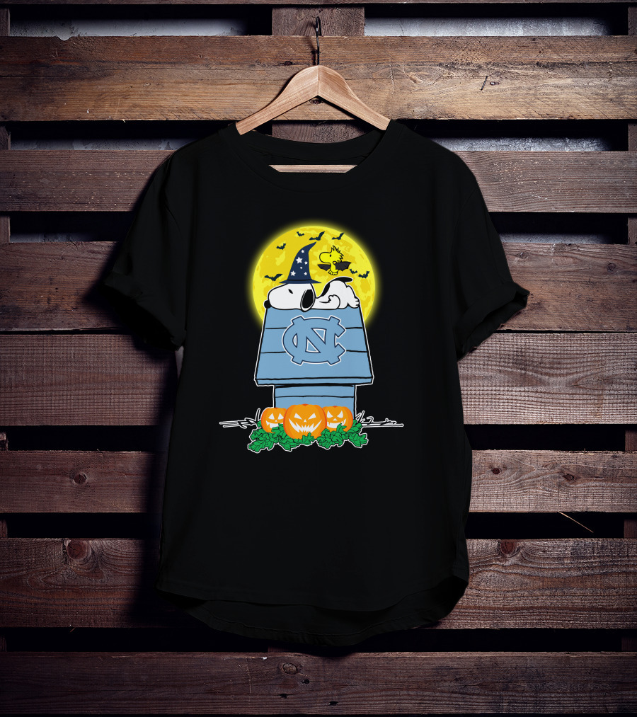 Snoopy North Carolina Tar Heels Halloween Pumpkins Moon T-Shirt