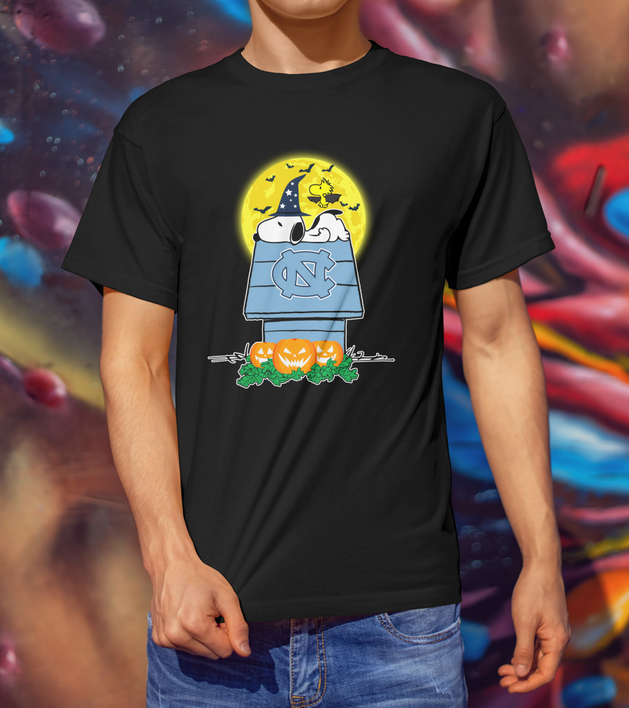 Snoopy North Carolina Tar Heels Halloween Pumpkins Moon T-Shirt