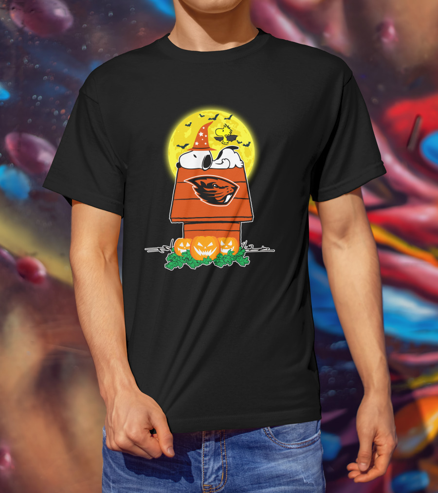 Oregon State Beavers Snoopy Woodstock Halloween Moon Pumpkins T-Shirt