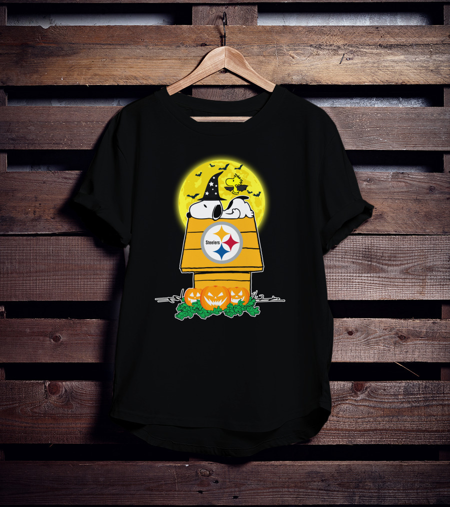 Pittsburgh Steelers Snoopy Woodstock Halloween Moon Pumpkins T-Shirt