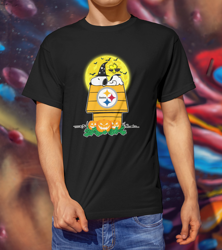 Pittsburgh Steelers Snoopy Woodstock Halloween Moon Pumpkins T-Shirt