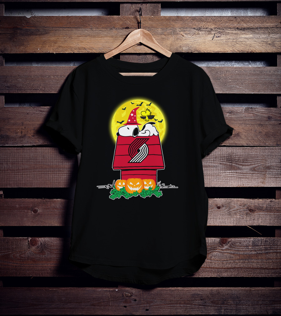 Snoopy Halloween Portland Trail Blazers Moon Pumpkins Scene T-Shirt
