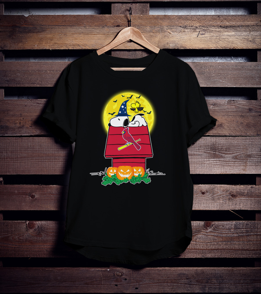 St Louis Cardinals Snoopy Woodstock Halloween Moon Pumpkins T-Shirt