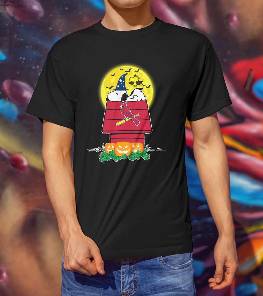 St Louis Cardinals Snoopy Woodstock Halloween Moon Pumpkins T-Shirt