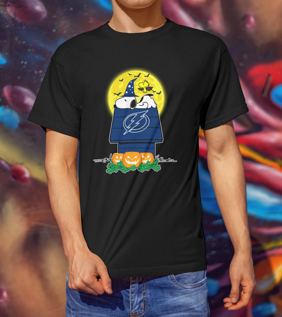 Tampa Bay Lightning Snoopy Halloween Moon Pumpkins Woodstock T-Shirt
