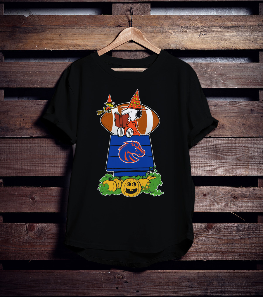 Boise State Broncos Halloween Snoopy Reading On Doghouse With Pumpkins And Football T-Shirt