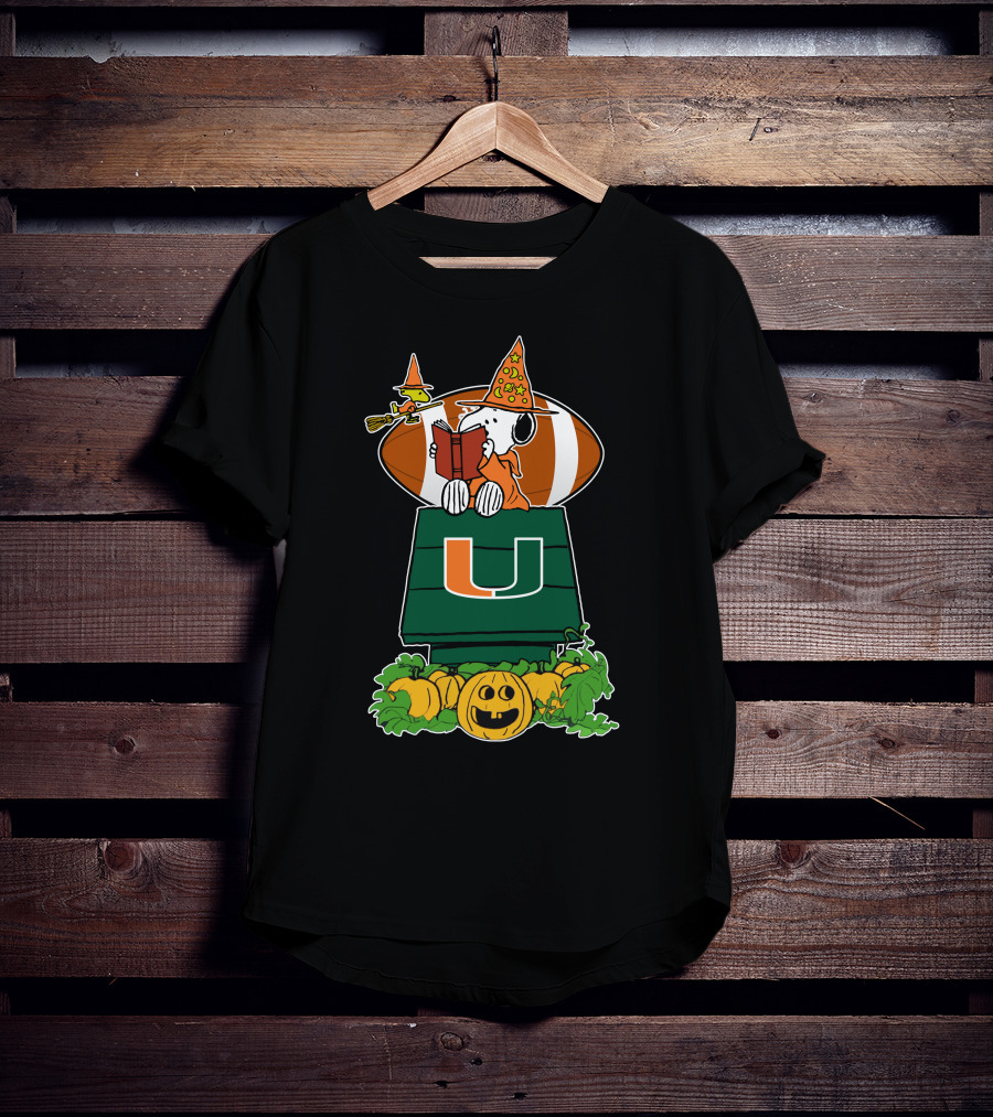 Miami Hurricanes Snoopy Halloween Pumpkin Peanuts Football T-Shirt