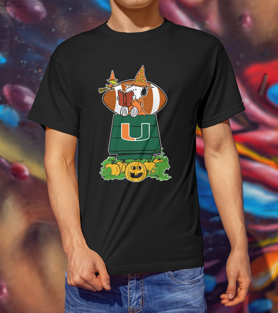 Miami Hurricanes Snoopy Halloween Pumpkin Peanuts Football T-Shirt