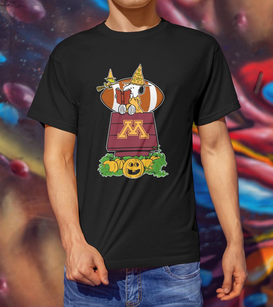 Minnesota Golden Gophers Snoopy Halloween Pumpkin Football Doghouse T-Shirt