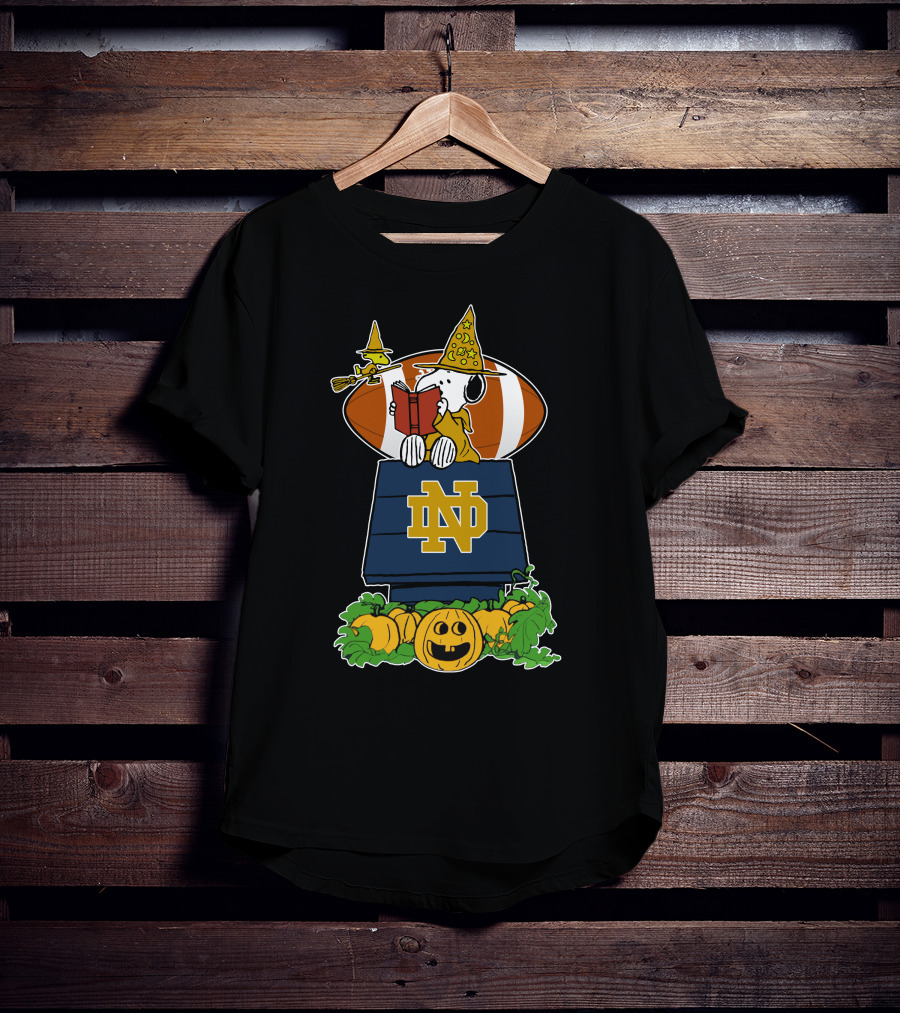 Notre Dame Fighting Irish Snoopy Halloween Pumpkin Scene With Football T-Shirt